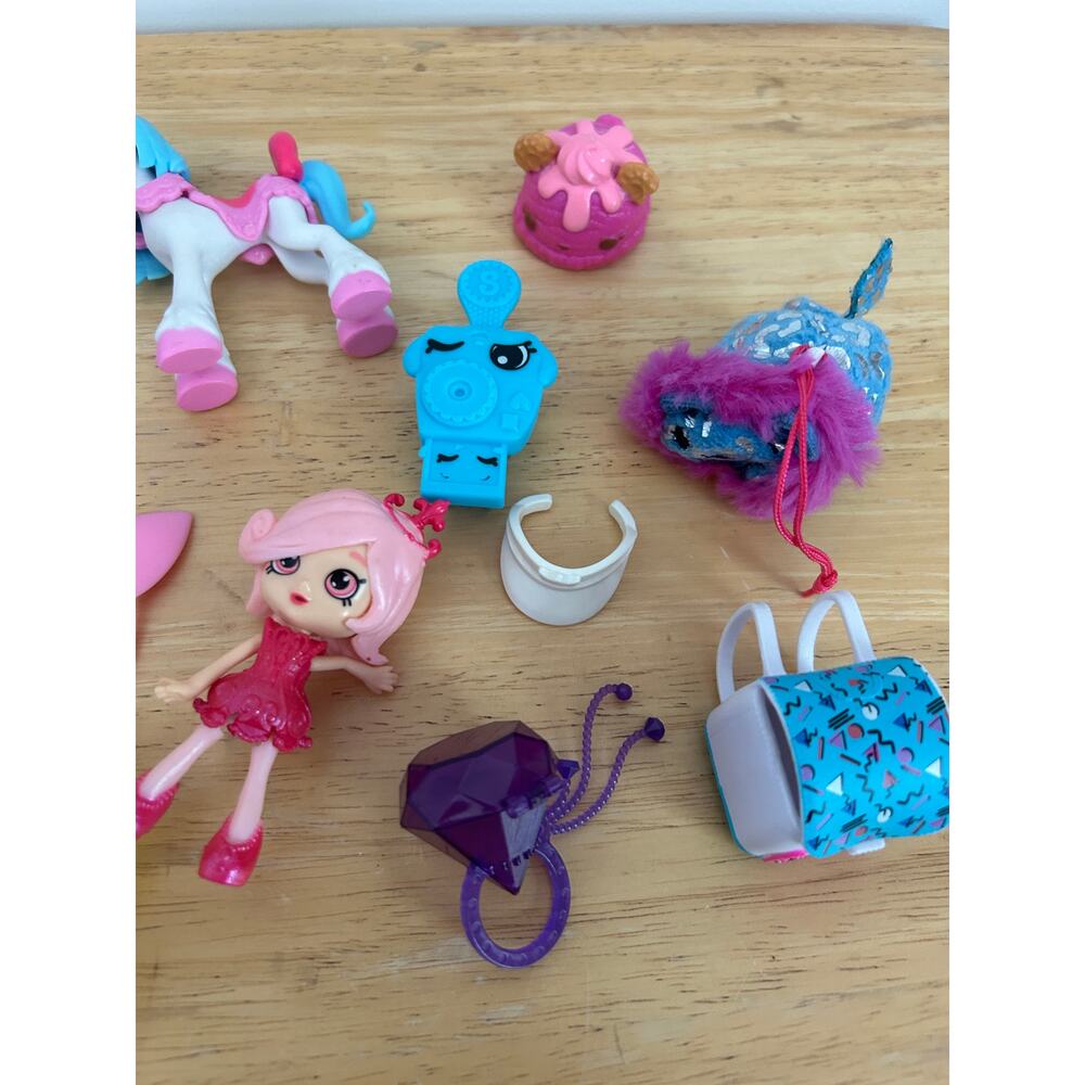 Shopkins Kindi Kids Doll Lot – Marsha Mello, Donatina, Petkins & Accessories - Picture 4 of 8